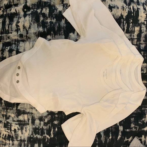 Set of 6 Brand new Baby onesies 0-3 - Picture 4 of 4